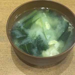 油揚げとほうれん草の味噌汁